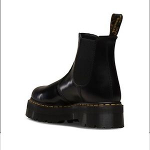 Dr. Marten’s Women's Retro Quad Boots in Smooth Black Size 9